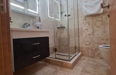 Аренда уютной 1-комнатной квартиры, 30 м², вид на озеро и море, Mamaia, Констанца, Румыния